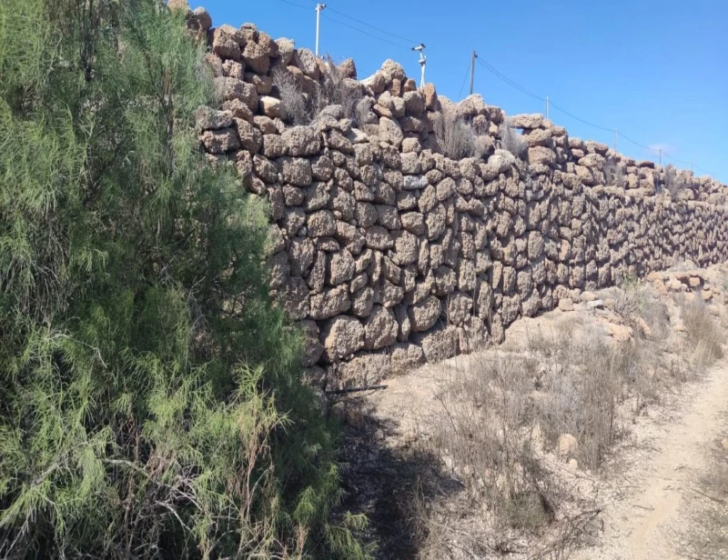 Terreno en venta en calle Los Valos