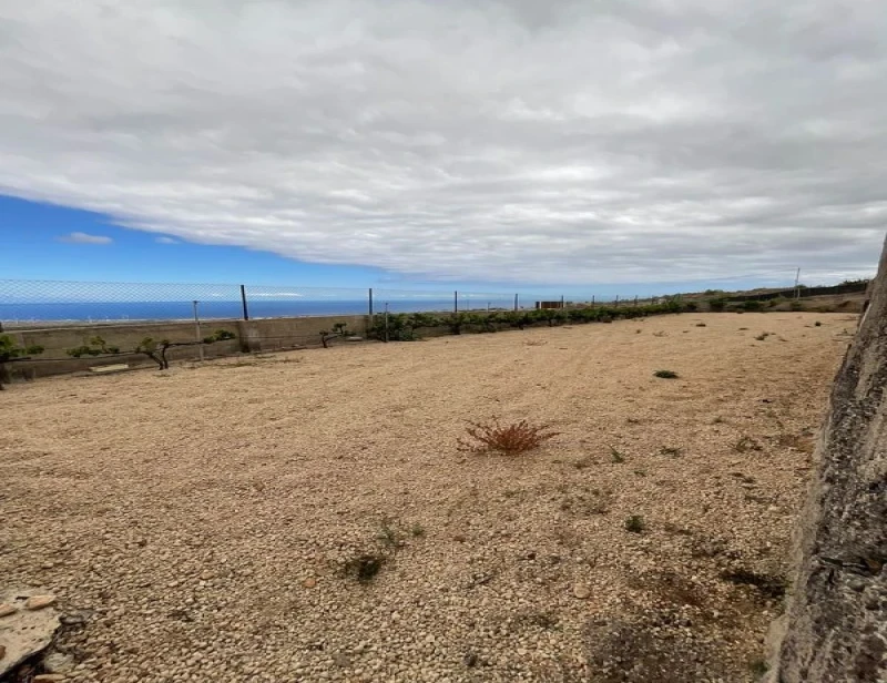 Terreno en venta en calle el Pinito